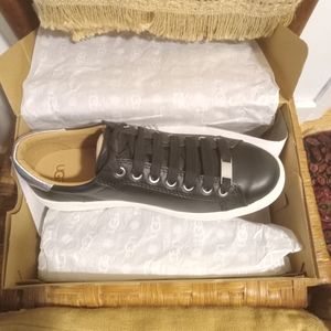UGG BNWB SZ 8 MILO SNEAKER